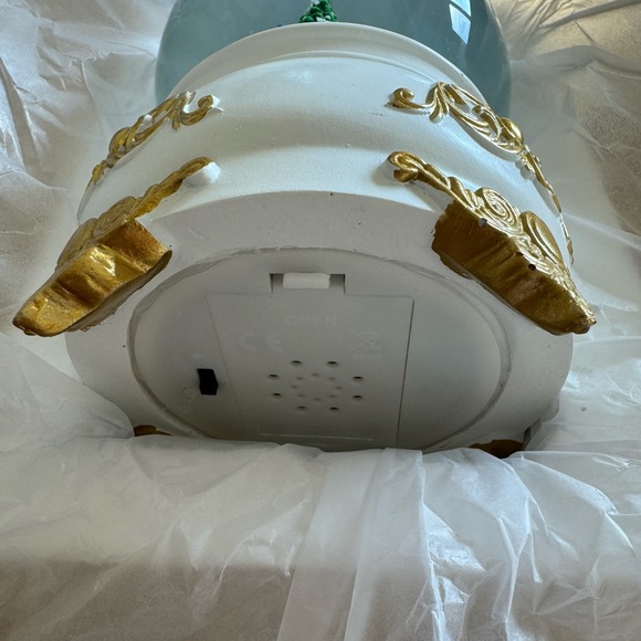 Taylor Swift Lover Snowglobe RARE - Ships same or next day - Picture 10 of 11